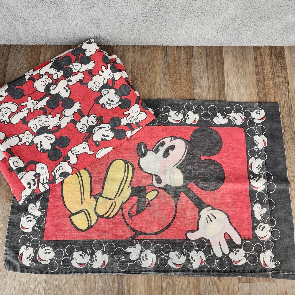 Vintage Disney Mickey Mouse Twin Size Zip Duvet Cover & Pillow Case Red & Black